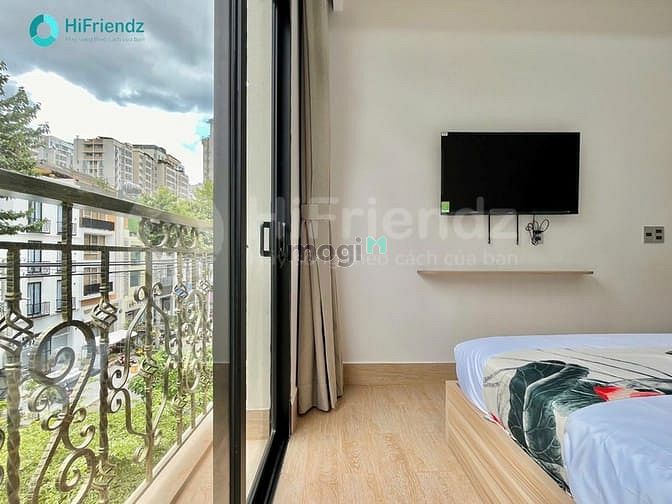 Modern Studio Apartment with Balcony near VivoCity and RMIT