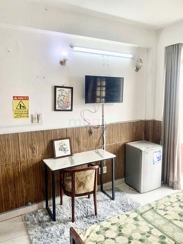 Furnished Studio with Balcony in Pham Van Bach