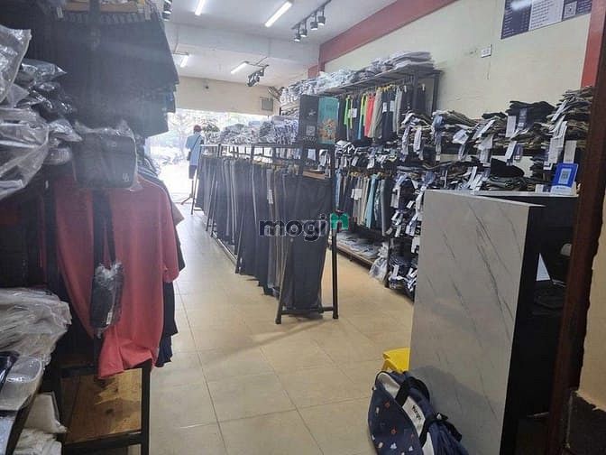 Separate Commercial Space for Rent - Nguyen Chi Thanh, Ba Dinh