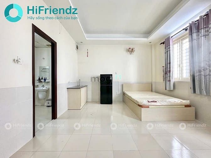 Spacious Bright Room with Balcony Near Le Van Viet Street, Thu Duc