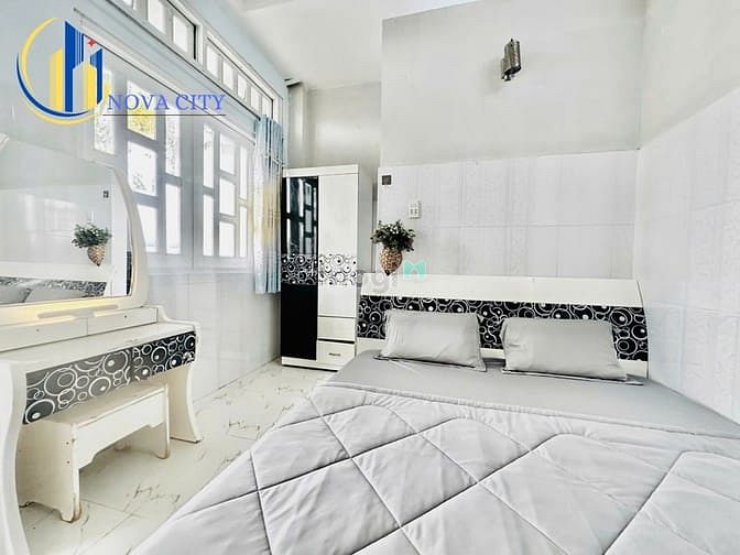 Modern Studio Apartment with Balcony in Binh Dien