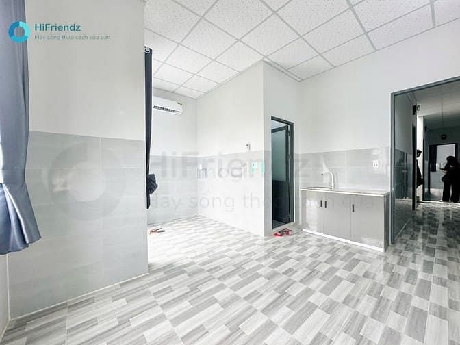 Modern Studio with Balcony Near University Campus