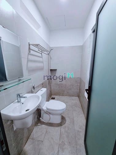Fully Furnished Room in Q9 with Balcony and Modern Design