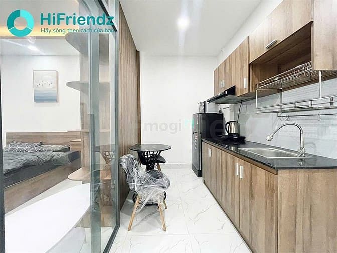Modern 1-Bedroom Apartment in Lakeview City with Ecological View
