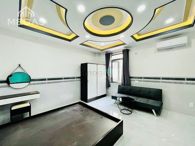 Modern Studio with Designer Ceiling and Full Amenities