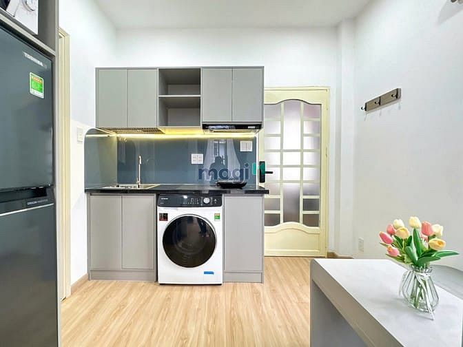 Spacious Studio Near Le Van Sy Street, District 3