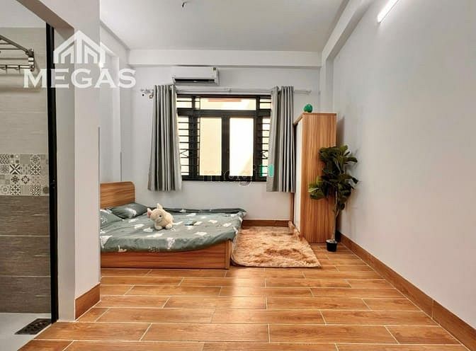 High-end Fully Furnished Apartment with Skylight near Tham Luong Bridge