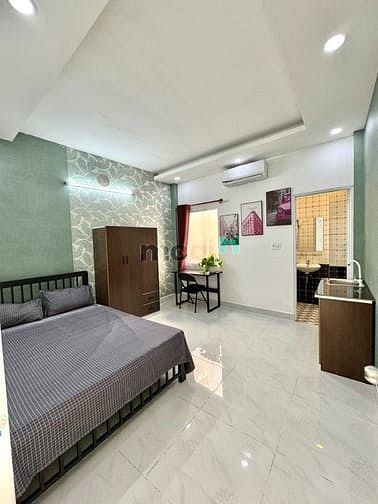 Modern Studio with Balcony Near Gia Dinh Park