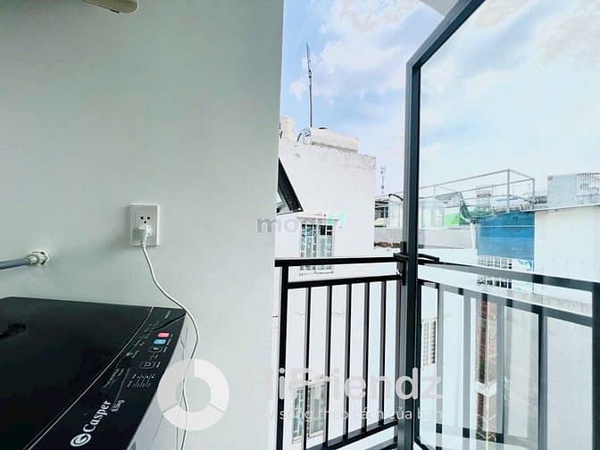 Studio Apartment with Balcony, Pet-Friendly, Fully Furnished