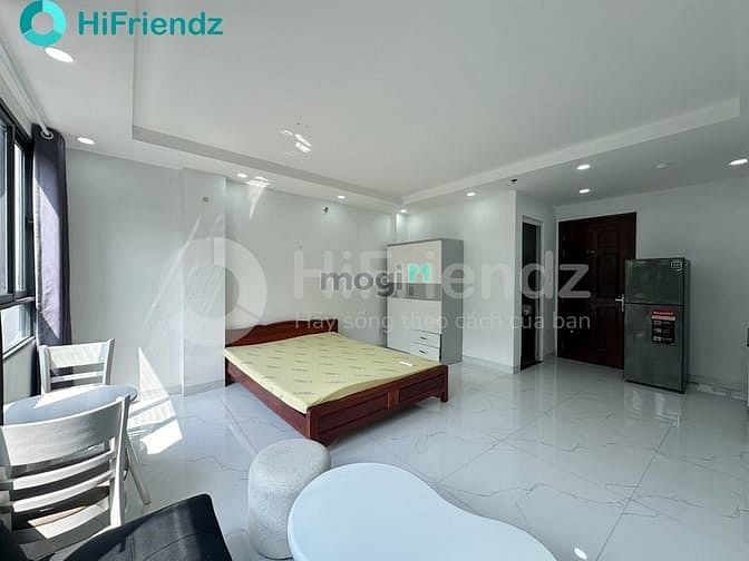 Studio Apartment with Window on Hoang Sa Street, District 3