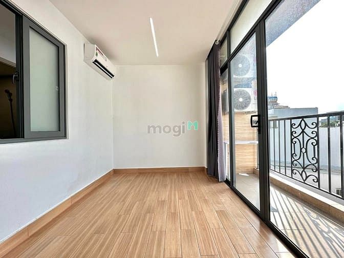 Modern 60m² Apartment with Large Balcony Near BigC
