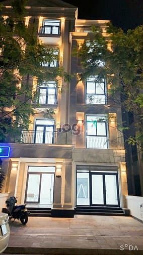 5-Story Townhouse with Elevator in Vinhomes Grand Park