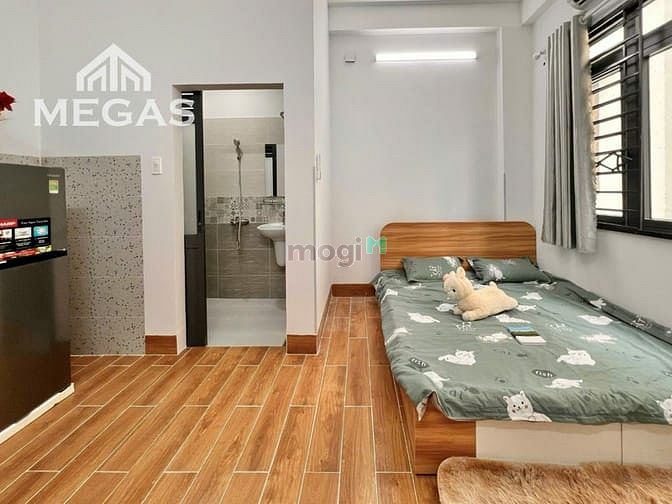 High-end Fully Furnished Apartment with Skylight near Tham Luong Bridge
