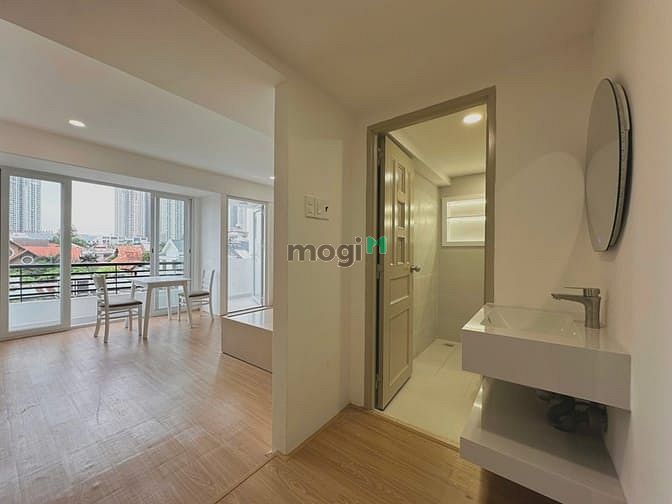 High-End Furnished Studio Apartment with Balcony and City View