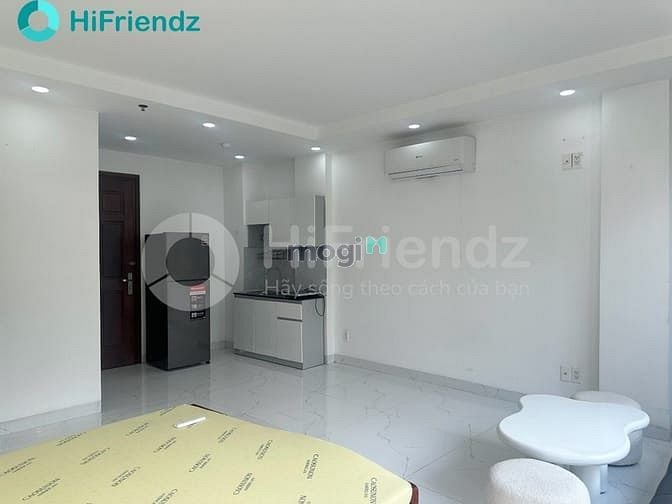 Studio Apartment with Window on Hoang Sa Street, District 3