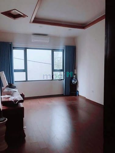 4-Story House near Ngoc Khanh, Close to Key Locations