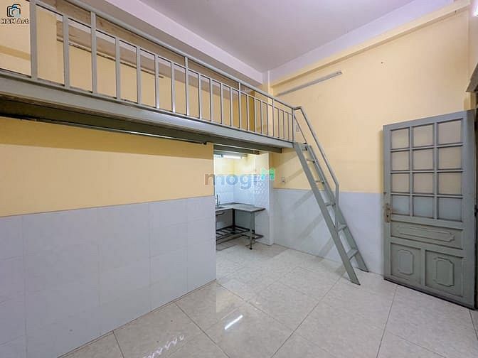 25m² Loft Room with High Ceiling, Finger Print Access, Elevator
