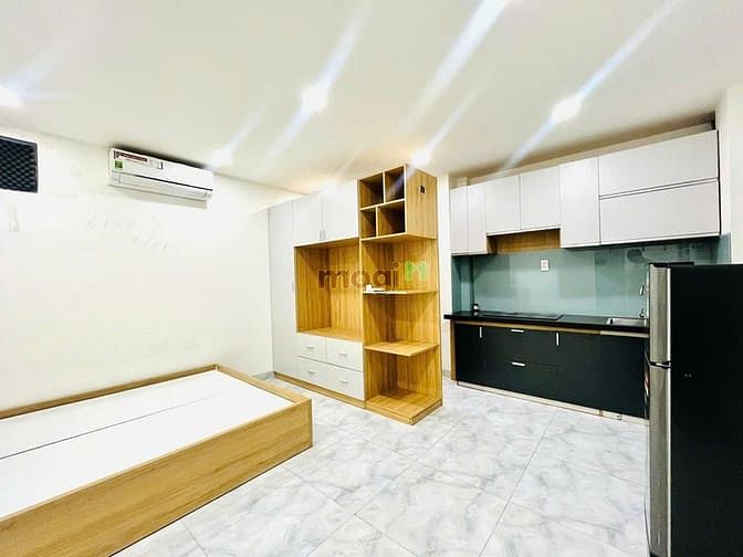 Fully Furnished Balcony Room Near Song Hanh - Truong Chinh