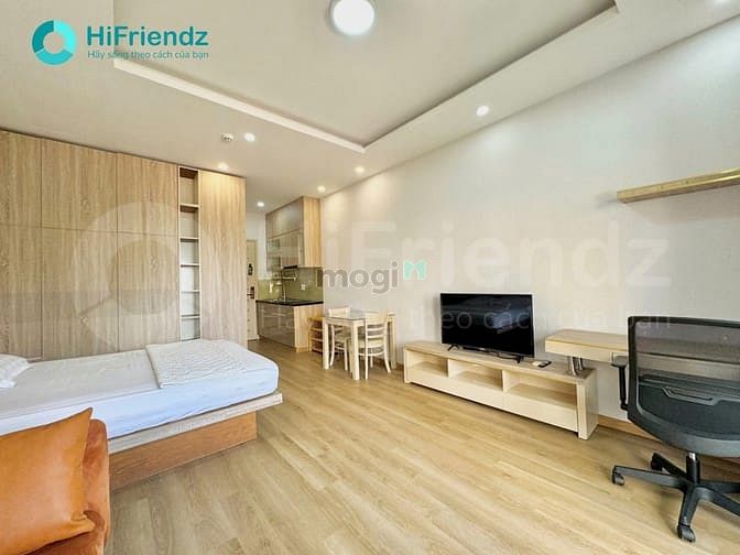 Studio apartment in Thao Dien with large balcony, 24/7 security