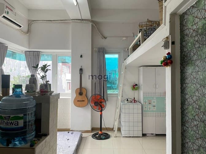 Spacious 24m² Loft Room with Large Window and Elevator