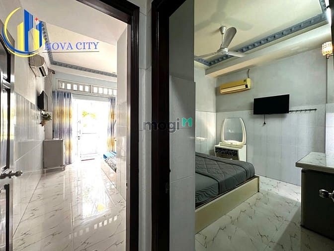 Modern Studio Apartment with Balcony in Binh Dien