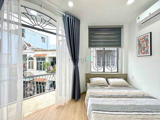 Spacious Studio Near Le Van Sy Street, District 3