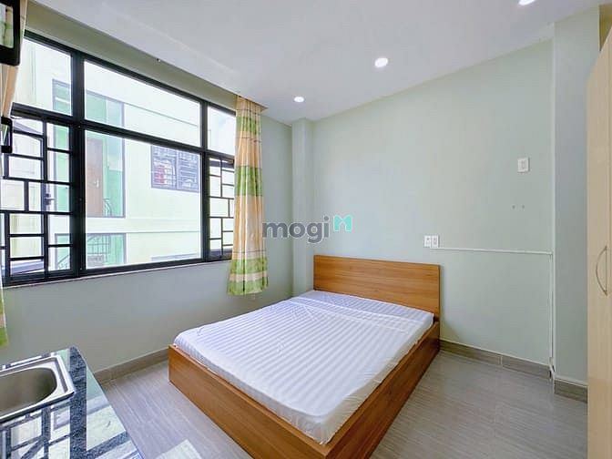 Modern Compact Studio Apartment in CMT8, District 3, Ho Chi Minh City