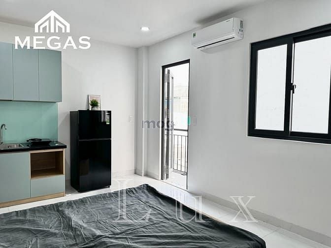 Modern Compact Apartment with Balcony and Full Furnishings