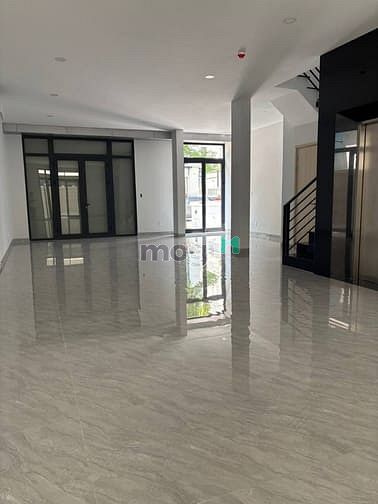 Spacious 126m2 Townhouse at Vinhomes Grand Park - Suitable for Living and Business