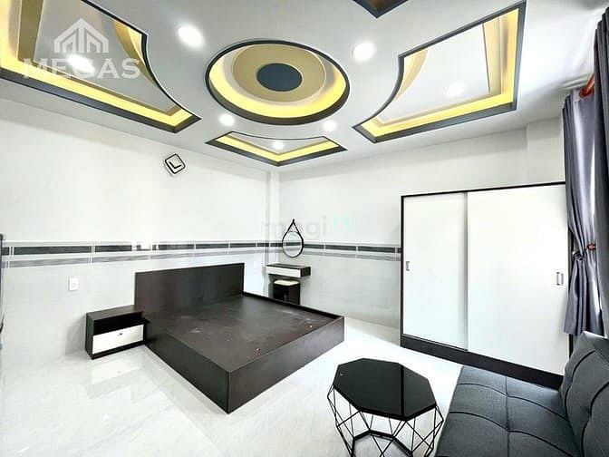 Modern Studio with Designer Ceiling and Full Amenities