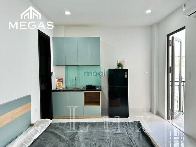 Modern Compact Apartment with Balcony and Full Furnishings