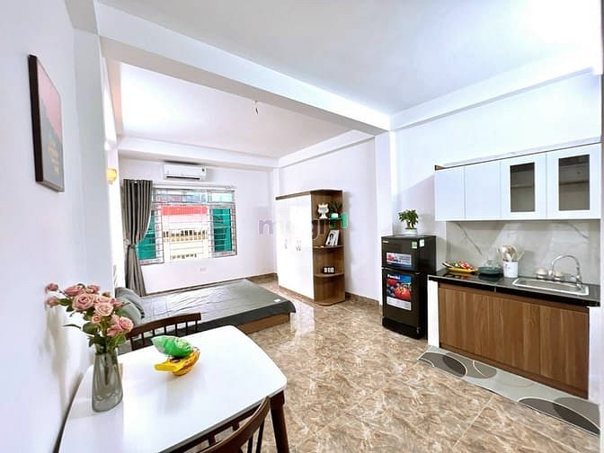 Studio Apartment Near Trung Kính Area with Full Amenities