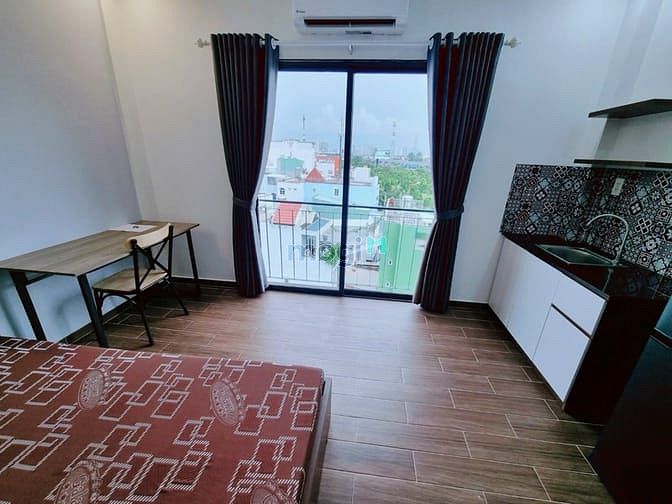 Fully Furnished Room in Q9 with Balcony and Modern Design