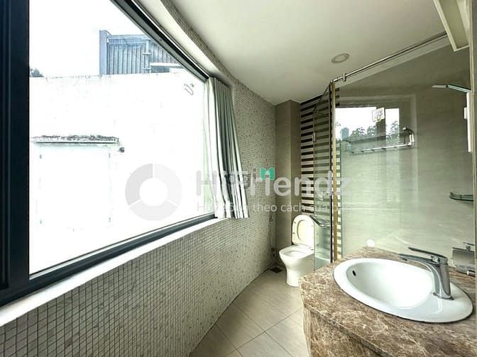 Compact Studio Apartment in Central Location near Landmark 81