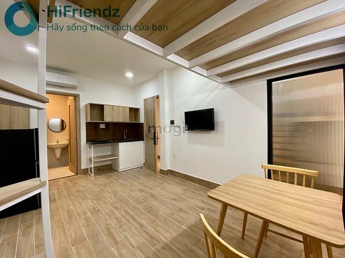 Fully Furnished Studio Apartment near Vincom Le Van Viet