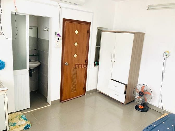 Spacious Room near Hoang Hoa Tam Market with Full Amenities