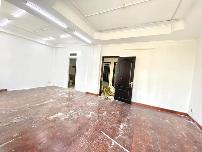Renovated Apartment Near BigC with Balcony