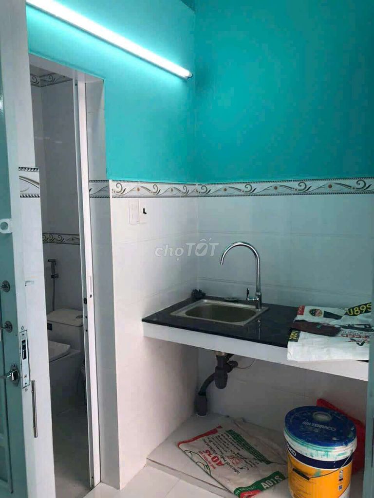 Ground Floor House Near Cho Thiec Market