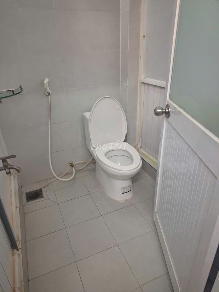2-Bedroom Townhouse Near Market in Tan Binh