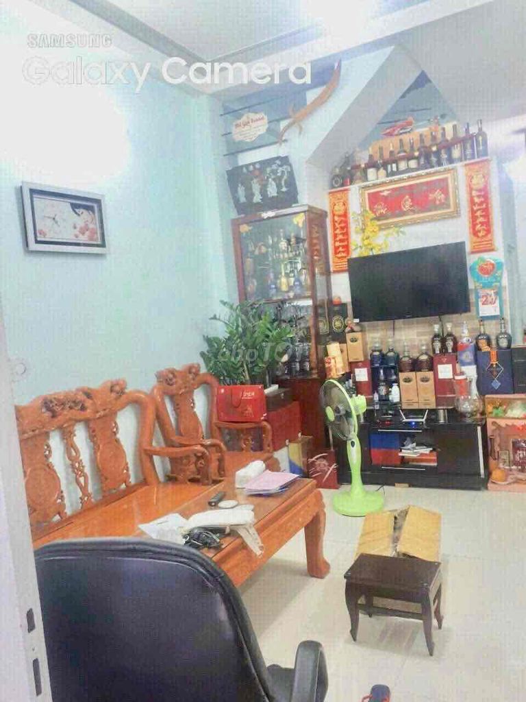 Modern 3-Bedroom Townhouse Near Market