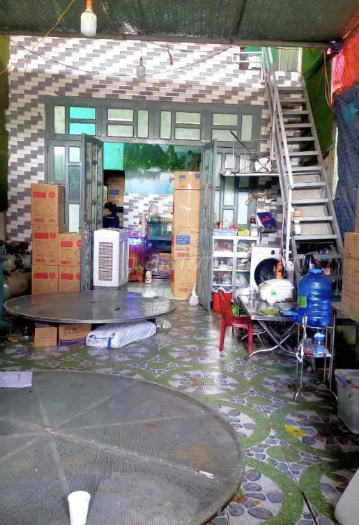 House near Big C - Dong Hoa, with parking, 87m²