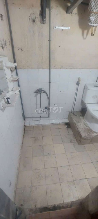 Spacious 4-Room House Near UNETI for Students