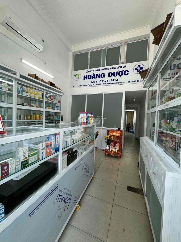 Spacious 5-Bedroom Commercial House Near Market