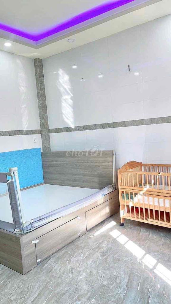Modern 2BR House with Designer Kitchen