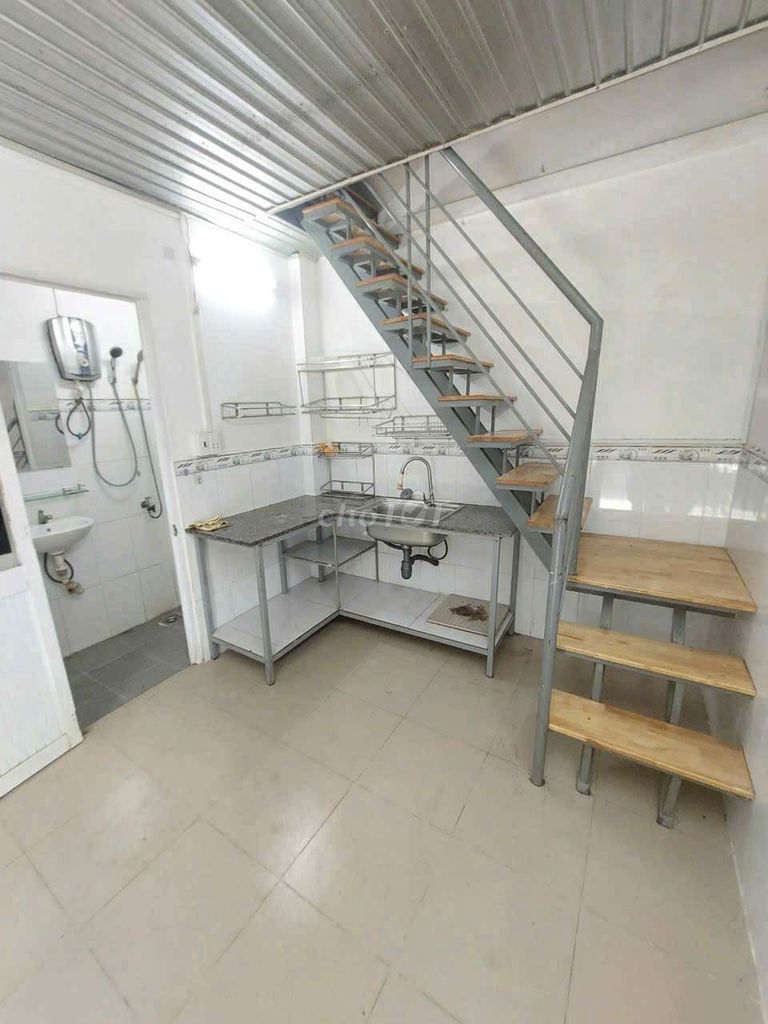 Compact City Apartment near Le Van Thọ Street