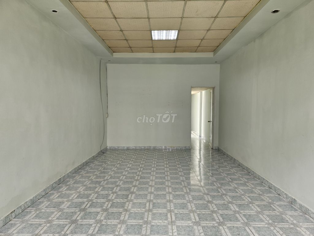 Large 2BR House with Commercial Potential