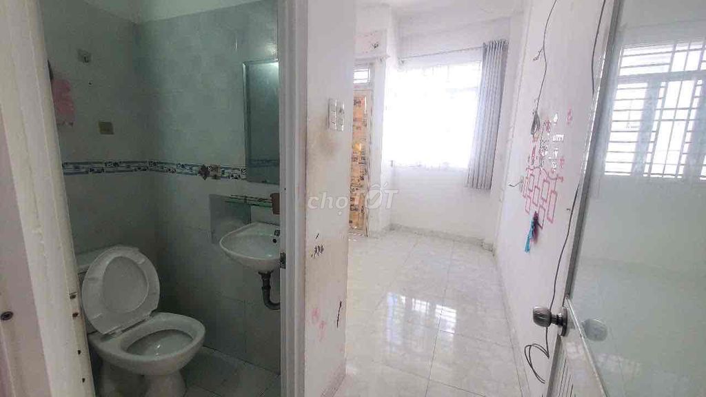 Modern 3-Story House with Rooftop in Phu Nhuan