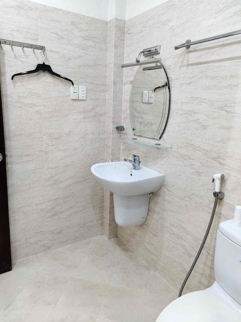 Modern Private Room in An Phu District