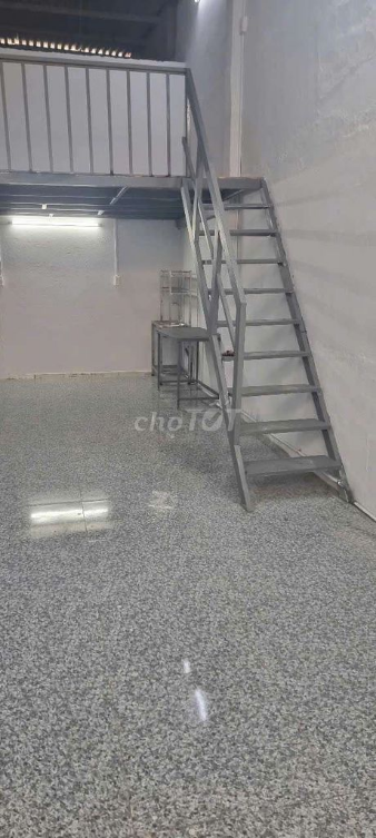 1-story house with mezzanine, 2 bedrooms, near Tan Thoi Nhat Street