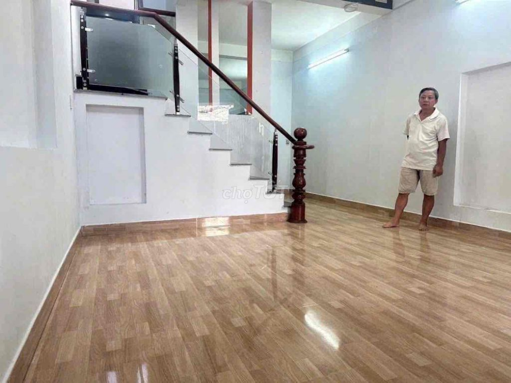 Fully Furnished 2-Bedroom House in Hiep Thanh, Thu Dau Mot